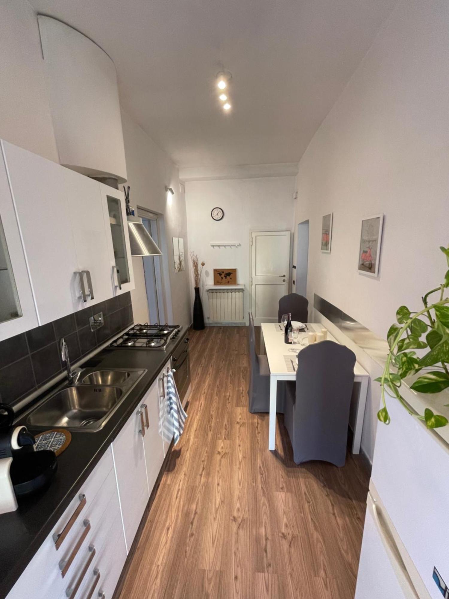 Aurelia G House *